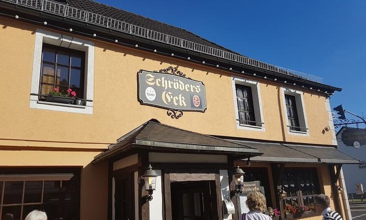 Schroders-Eck